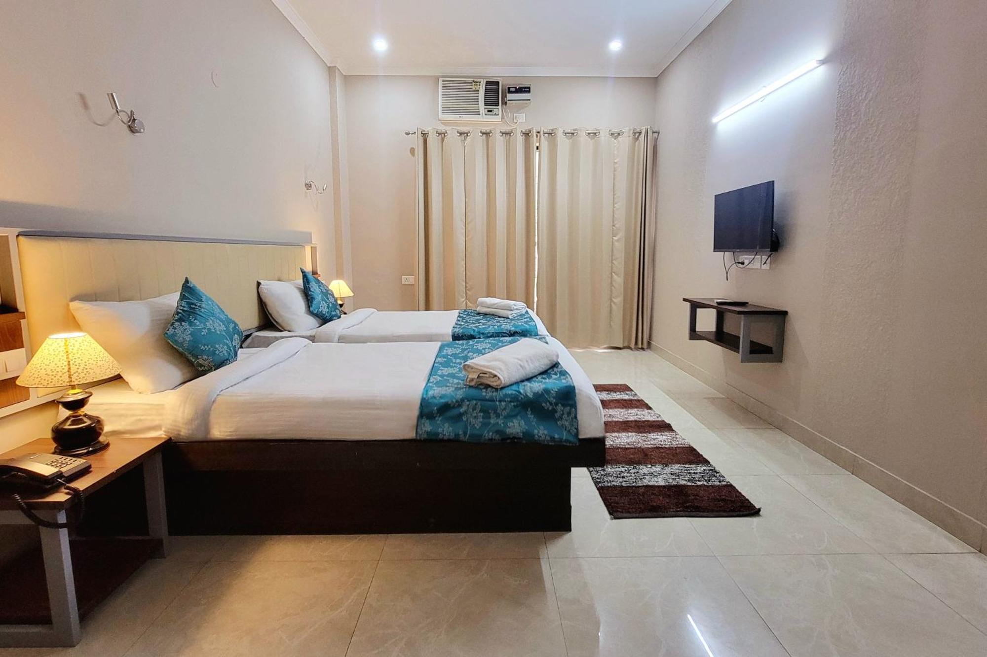 Hotel Vamsor Heights 1047 Gurgaon Exterior foto